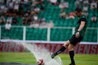 fotos:-vai-rolar-a-bola-para-figueirense-x-avai?-chuva-deixa-gramado-do-scarpelli-com-pocas