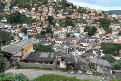 criminoso-e-morto-em-confronto-com-a-pm-no-morro-da-mariquinha,-em-florianopolis