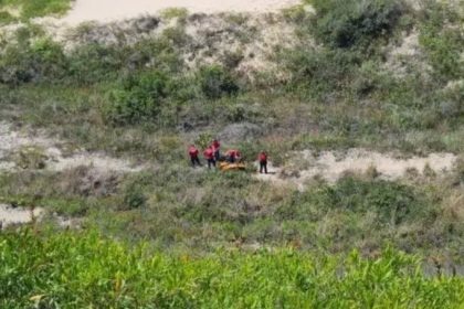 criminosos-que-empurraram-jovem-venezuelano-de-penhasco-em-sc-sao-condenados;-veja-as-penas