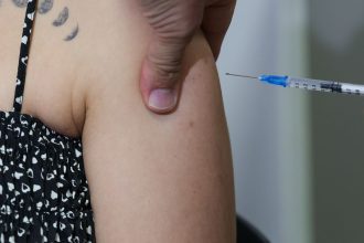 sp-comeca-projeto-piloto-de-vacinacao-contra-chikungunya-em-mirassol