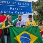 no-sofa-ninguem-faz-nada:-caminhada-acorda,-brasil-cruza-santa-catarina-e-chega-ao-parana