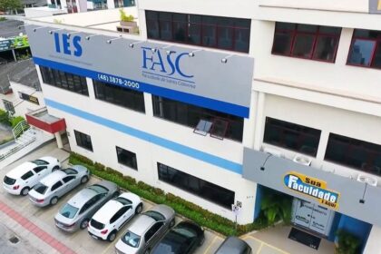 universidade-de-sc-que-fechou-repentinamente-apos-rematriculas-e-multada-em-r$-42-mil