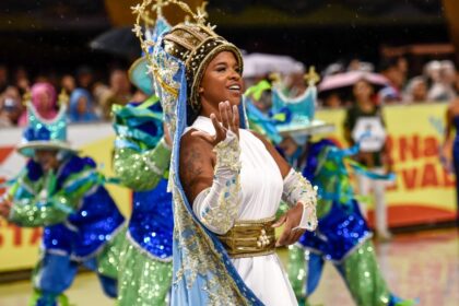 vai-marear:-jardim-das-palmeiras-transforma-fe-em-desfile-na-nego-quirido