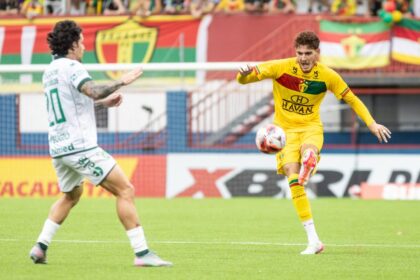 brusque-vence-a-chapecoense-e-abre-vantagem-na-semifinal-do-catarinense