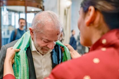 na-india,-lula-defende-regulacao-da-ia-e-critica-concentracao-de-poder-digital