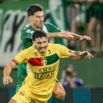chapecoense-bate-o-brusque,-reverte-o-placar-da-ida-e-vai-a-final-do-catarinense