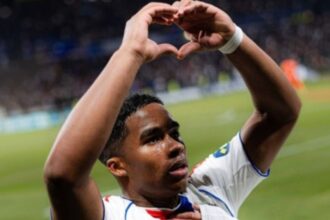 endrick-joga-hoje?-strasbourg-x-lyon:-onde-assistir-ao-vivo,-horario-e-escalacoes-pela-ligue-1