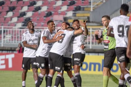 kayke-faz-2,-figueirense-vence-o-jec-e-ganha-sobrevida-no-rebaixamento