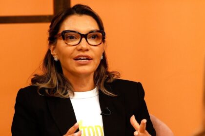 janja-revela-ter-sido-assediada-duas-vezes-durante-o-governo-lula:-a-gente-nao-tem-seguranca