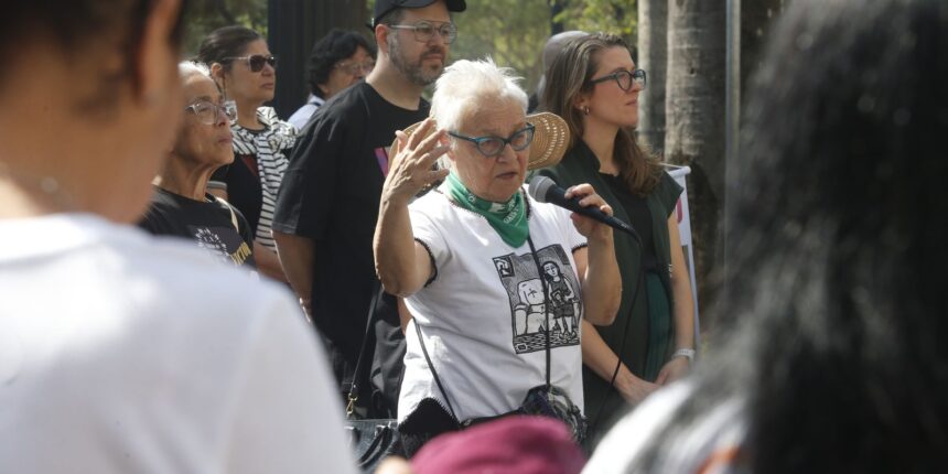 mulheres-estao-perdendo-o-direito-de-ir-e-vir,-diz-amelinha-teles