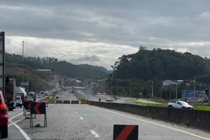 quatro-gargalos-da-duplicacao-da-br-470-complicam-o-transito-em-sc;-veja-onde