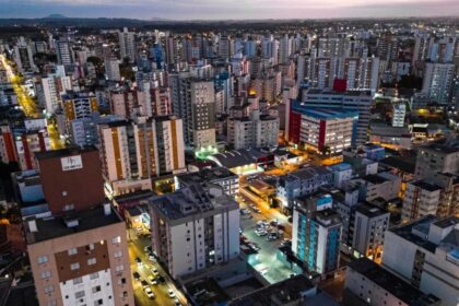 ritmo-acelerado:-a-cidade-de-sc-que-nasceu-do-carvao-e-virou-uma-das-melhores-para-viver