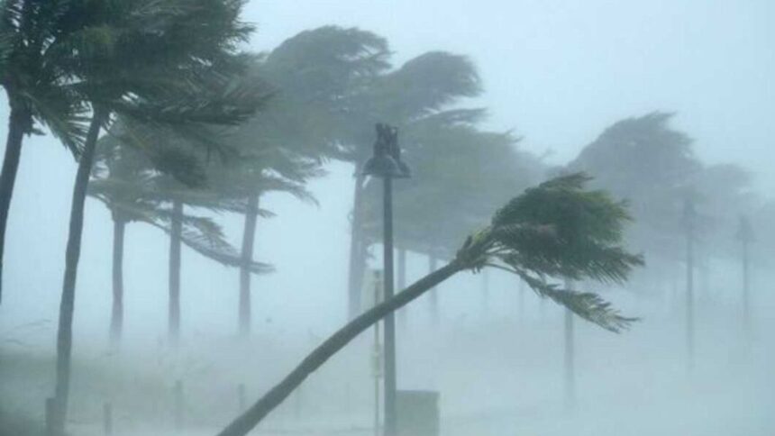 chuvas-de-100-mm-e-ventos-intensos-colocam-14-estados-em-alerta-de-perigo-neste-sabado-(21)