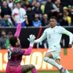 selecao-brasileira-fica-com-um-a-mais,-mas-perde-para-a-franca-em-amistoso-pre-copa