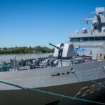 gigante-nacional-firma-acordo-para-desenvolver-municoes-para-navio-de-guerra-construido-em-sc