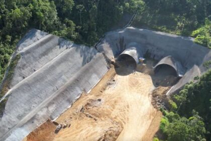 fotos:-tunel-duplo-de-r$-228-milhoes-avanca-com-escavacao-em-morro-entre-cidades-de-sc