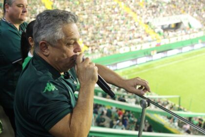 em-noite-de-futebol,-joao-rodrigues-renuncia-ao-cargo-e-deixa-prefeitura-de-chapeco