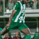 chapecoense-desliza-no-1o-tempo-e-e-goleada-pelo-atletico-mg-por-4-a-0-na-arena-conda