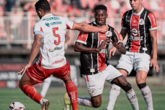 jec-marca-o-primeiro-gol-da-serie-d-2026-com-menos-de-dois-minutos-e-vence-o-sao-luiz-na-arena