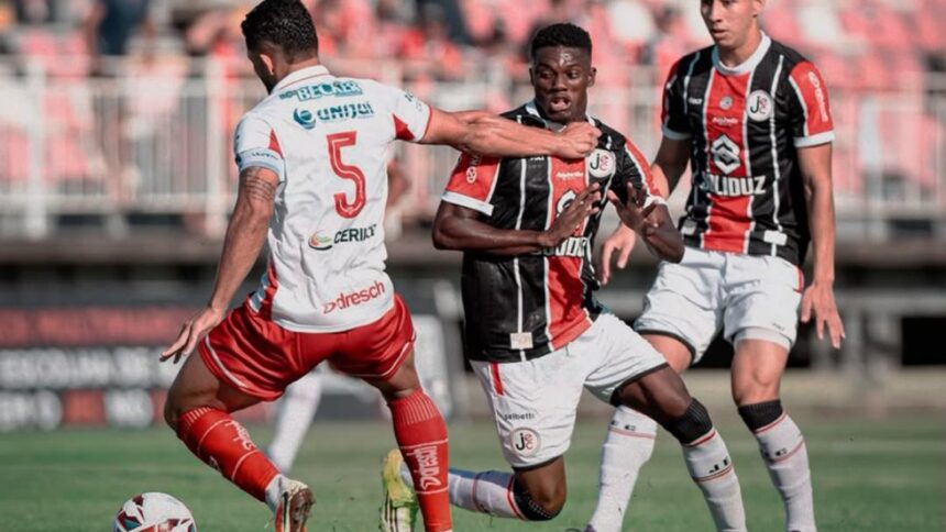 jec-marca-o-primeiro-gol-da-serie-d-2026-com-menos-de-dois-minutos-e-vence-o-sao-luiz-na-arena