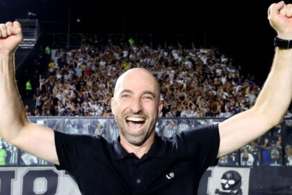 vasco-da-gama-x-botafogo:-interino-do-glorioso-se-emociona-com-sonho-de-menino-apos-vitoria
