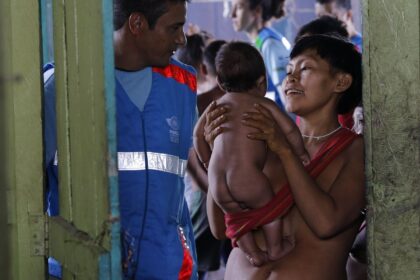 obitos-por-malaria-na-terra-yanomami-cairam-80%-em-2025,-diz-governo