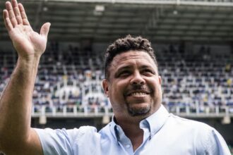 r$-454-milhoes:-ronaldo-pode-virar-socio-de-saf-que-promete-abalar-o-futebol-brasileiro