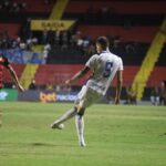 avai-faz-gol-no-ultimo-minuto-e-busca-empate-importante-contra-o-sport-pela-serie-b