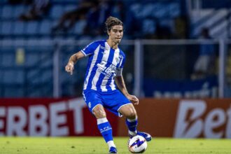 cauan-de-almeida-busca-o-substituto-ideal-para-ze-ricardo-no-proximo-jogo-do-avai