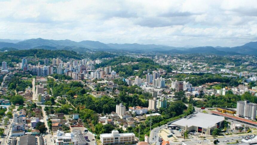 nem-centro,-nem-garcia:-o-bairro-pequeno-no-mapa-que-e-o-mais-povoado-de-blumenau