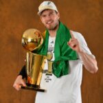 catarinense-tiago-splitter-se-torna-o-primeiro-brasileiro-a-vencer-um-jogo-de-playoffs-da-nba