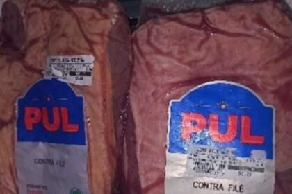 casal-e-preso-apos-ser-pego-furtando-carnes-e-se-recusar-a-devolver-em-sc