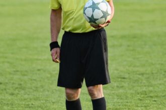 chocante:-arbitro-cotado-para-trabalhar-na-copa-e-acusado-de-abuso-sexual-contra-garoto