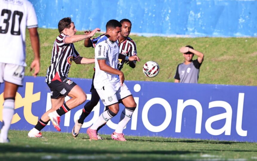 derrota-do-figueirense-expoe-fragilidade-do-time-na-serie-c-do-brasileiro