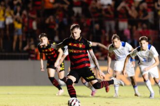 avai-comete-4-penaltis-em-6-jogos-na-serie-b-e-acende-alerta