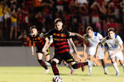 avai-comete-4-penaltis-em-6-jogos-na-serie-b-e-acende-alerta