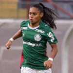 conheca-a-jogadora-catarinense-que-pode-se-tornar-a-maior-venda-da-historia-do-futebol-feminino