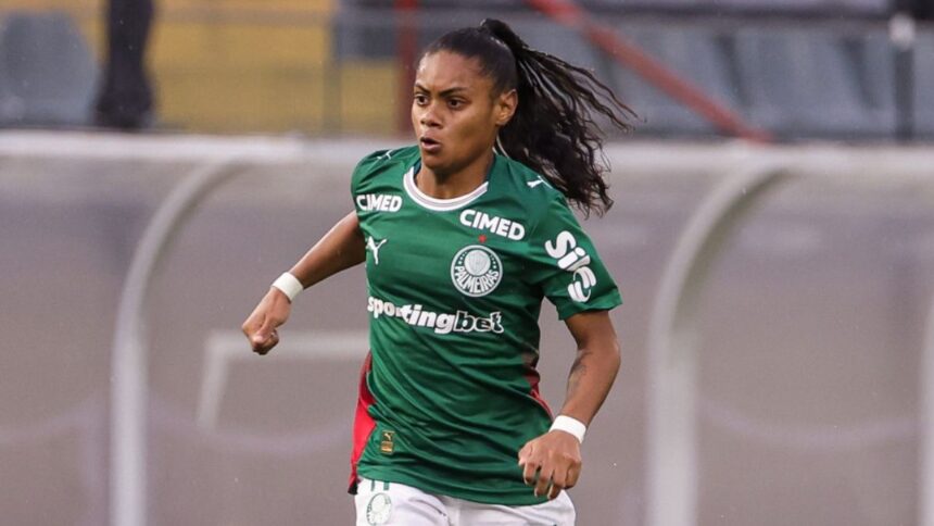 conheca-a-jogadora-catarinense-que-pode-se-tornar-a-maior-venda-da-historia-do-futebol-feminino