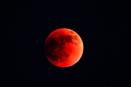 eclipse-lunar-vai-fazer-a-lua-quase-desaparecer-no-brasil;-veja-data-e-onde-observar