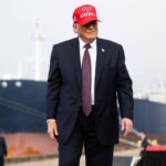 trump-suspende-operacao-militar-no-estreito-de-ormuz-e-retoma-negociacoes-com-o-ira