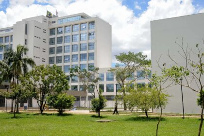 usp:-alunos-mantem-ocupacao-de-reitoria-e-pedem-reabertura-de-dialogo