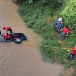 carro-cai-dentro-de-rio,-marido-consegue-escapar-e-mulher-morre-presa-no-veiculo-em-sc
