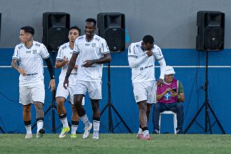 sem-brilho,-mas-com-consistencia:-figueirense-tem-vitoria-merecida-contra-o-amazonas