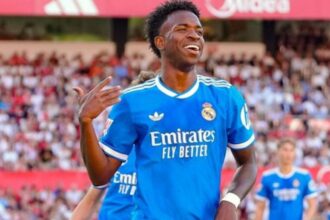 vini-jr.-marca-pelo-real-madrid-e-nao-se-contem-em-comemoracao-apos-termino-com-virginia