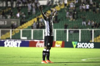 figueirense-corre-risco-de-novo-transfer-ban-por-divida-com-o-cascavel