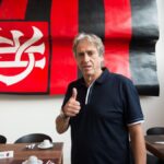 sombra-para-jardim?-jorge-jesus,-ex-flamengo,-revela-motivo-para-viagem-ao-rj:-vou-aproveitar