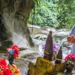 gruta-milagrosa-onde-jesus-e-maria-teriam-aparecido-ha-100-anos-encanta-fieis-em-sc