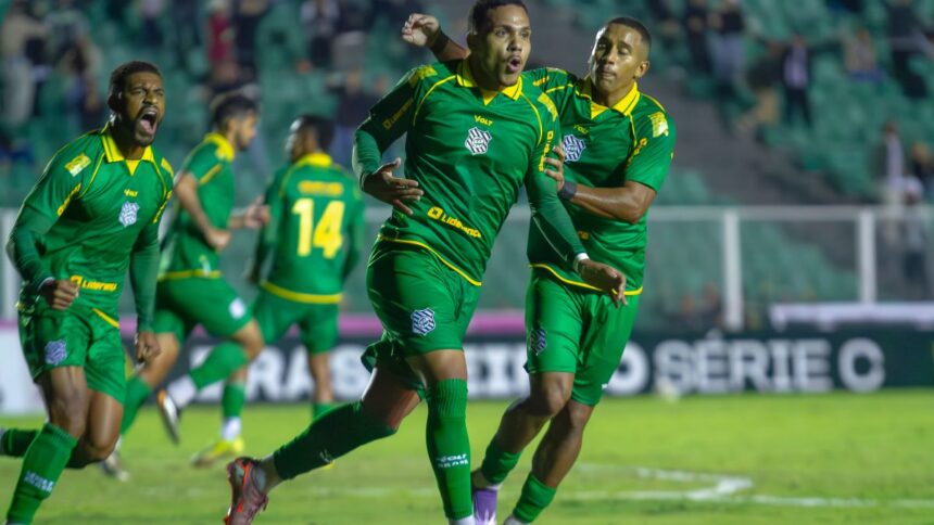 mais-agressivo-e-mais-competitivo:-figueirense-mostra-reacao-na-vitoria-contra-o-paysandu