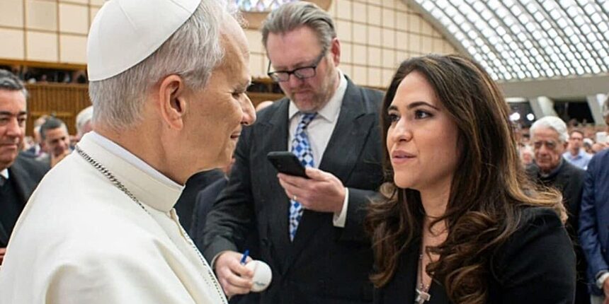 papa-nomeia-primeira-mulher-para-liderar-comunicacoes-do-vaticano