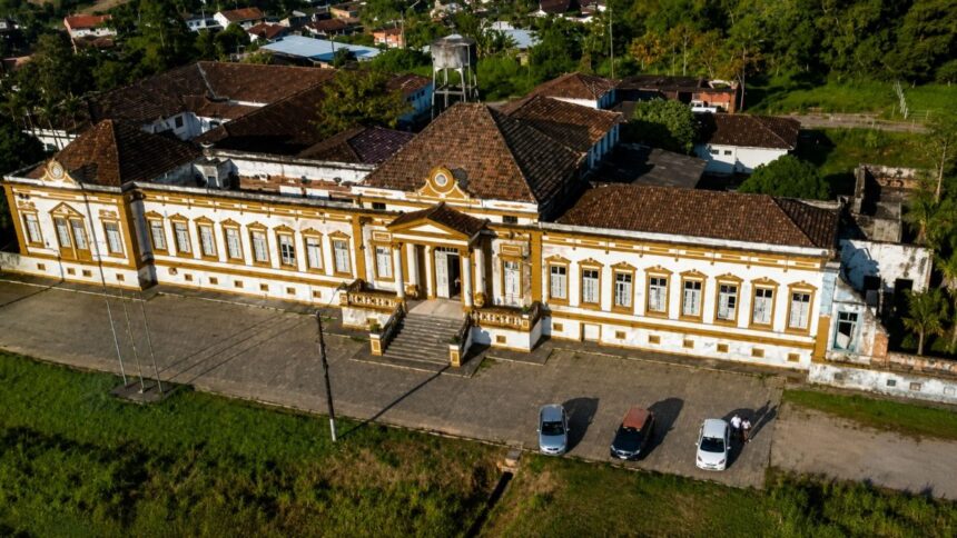 hospital-de-quase-200-anos-chama-atencao-por-fachada-europeia-e-luta-para-sobreviver-em-sc
